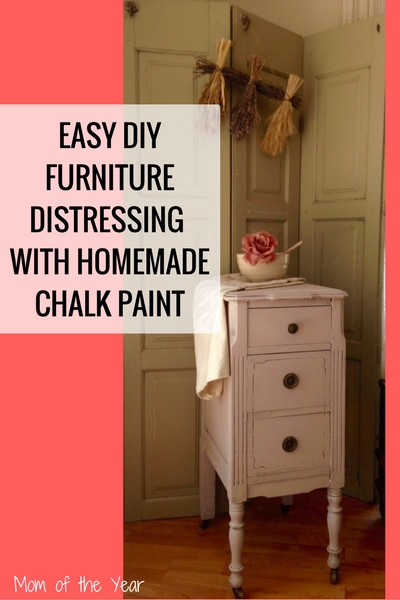 I LOVE This Easy DIY White And Grey Distressed Chalk Paint Look